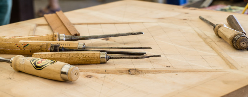 verschiedene Werkzeuge als Symbol für Beratung für Auszubildende