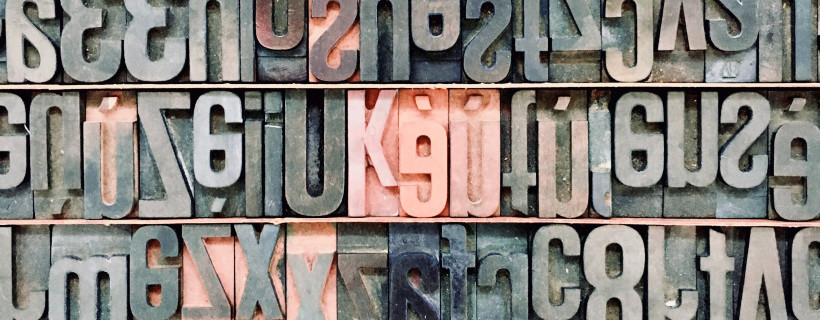 Chaos aus Buchstaben als Symbol für Legasthenie 